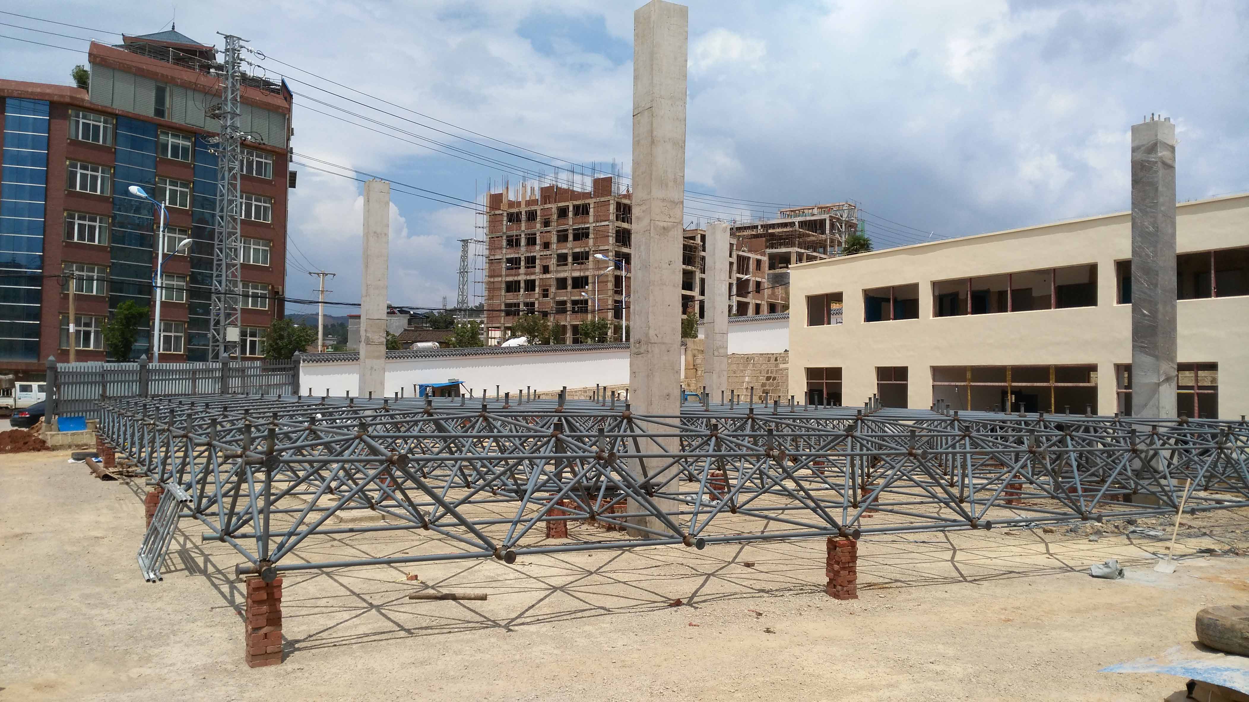 张家港小型加油站网架